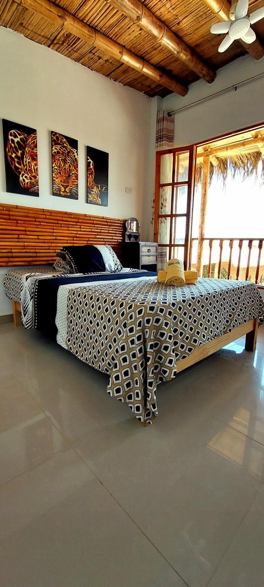 La Colpa Otel Chincha Baja Dış mekan fotoğraf